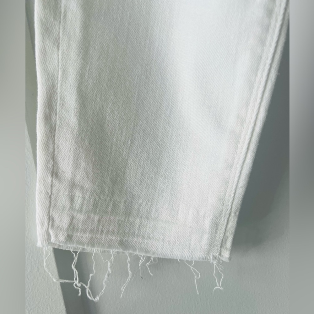 Express White Skinny Ankle Distressed Jeans, Size 8 - Picture 9 of 13